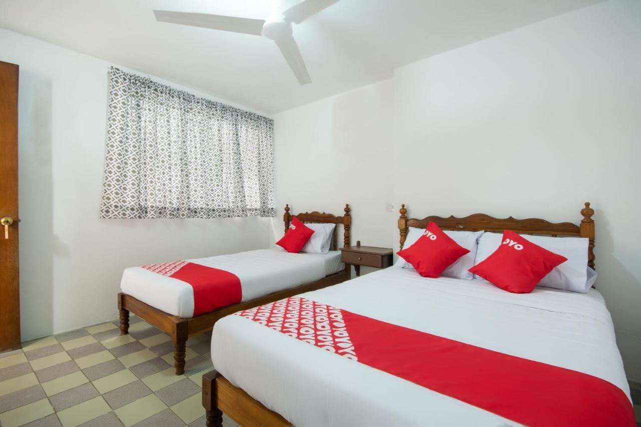 Oyo Hotel El Arabe, Ксалапа Екстериор снимка
