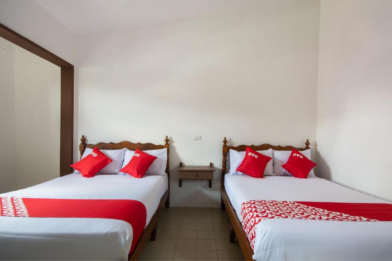 Oyo Hotel El Arabe, Ксалапа Екстериор снимка