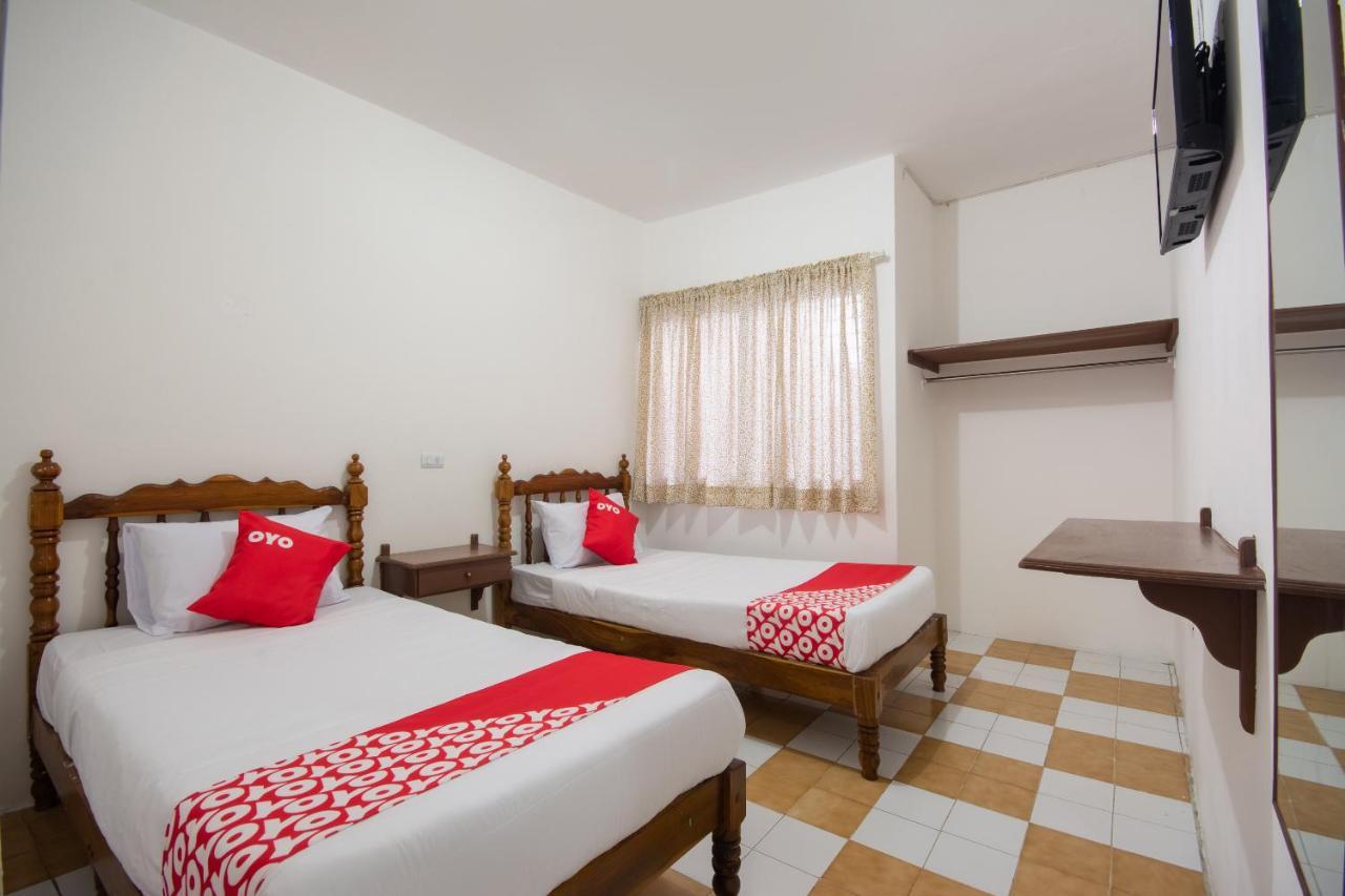 Oyo Hotel El Arabe, Ксалапа Екстериор снимка