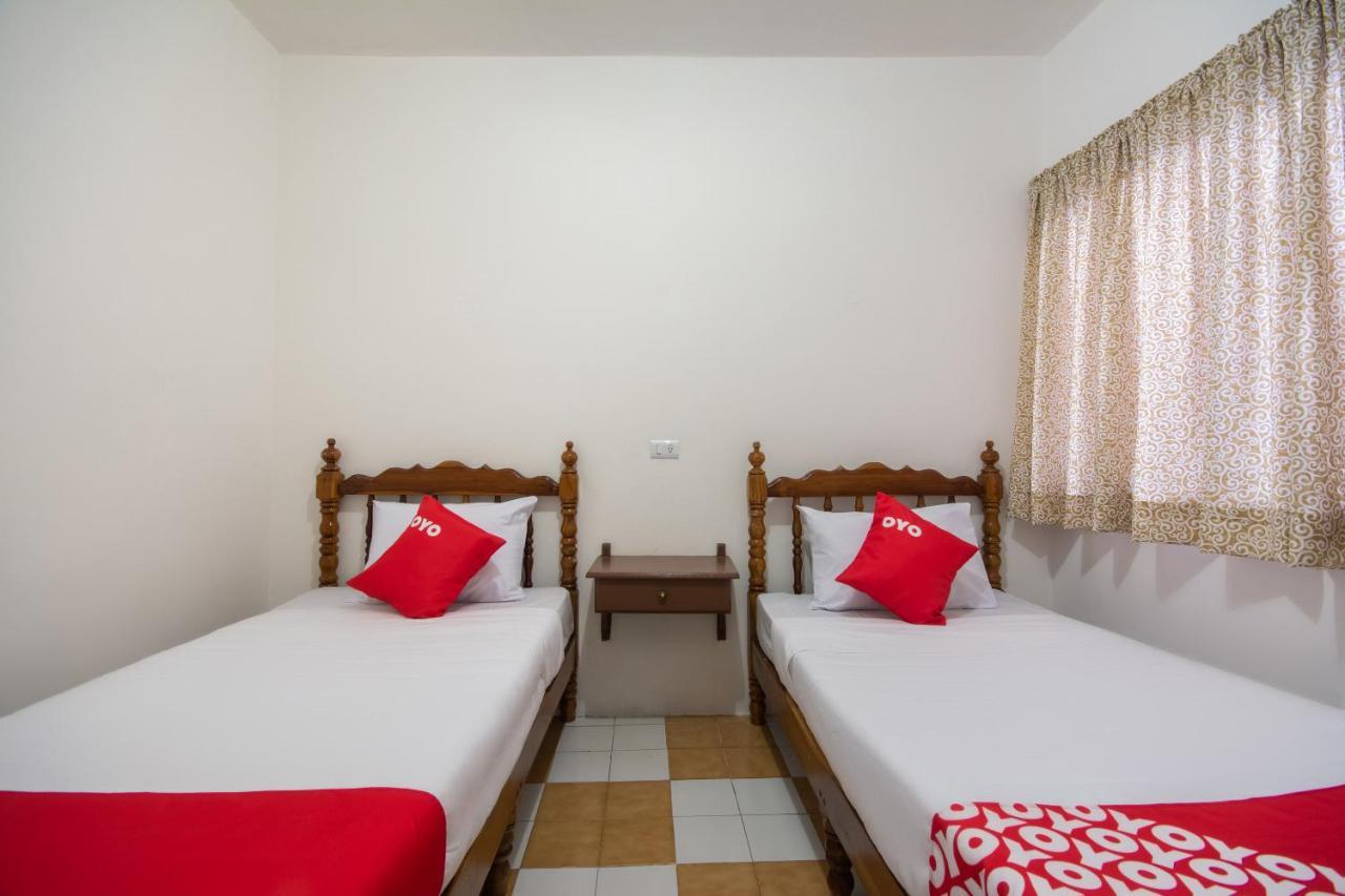 Oyo Hotel El Arabe, Ксалапа Екстериор снимка