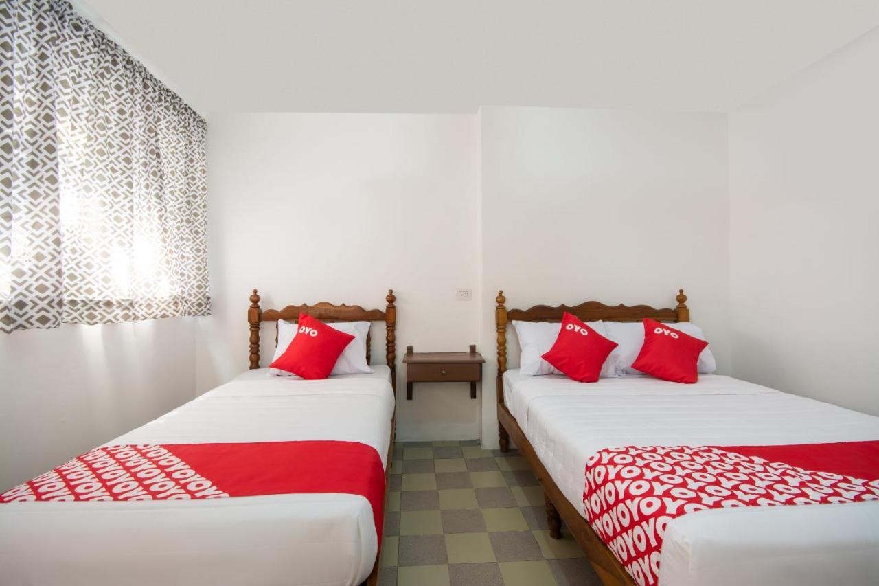 Oyo Hotel El Arabe, Ксалапа Екстериор снимка