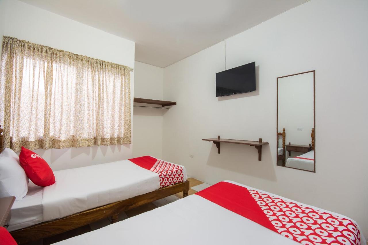 Oyo Hotel El Arabe, Ксалапа Екстериор снимка