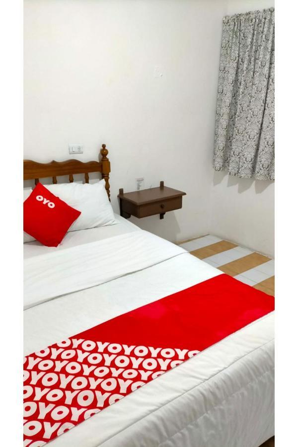 Oyo Hotel El Arabe, Ксалапа Екстериор снимка