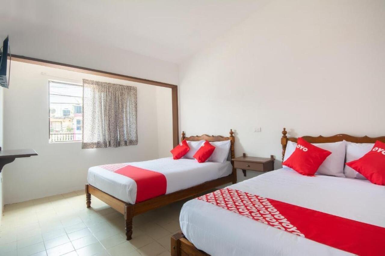 Oyo Hotel El Arabe, Ксалапа Екстериор снимка